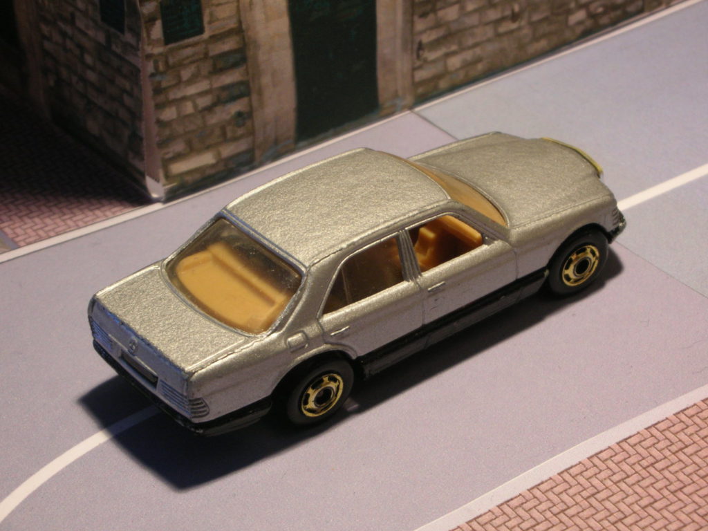 Hot Wheels  Mercedes-Benz 380 SEL
