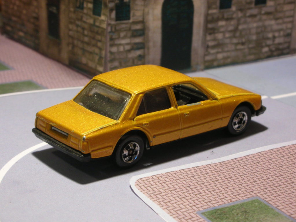 Hot Wheels  Peugeot 505