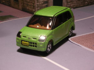 Tomica-Tomy Nissan Pino