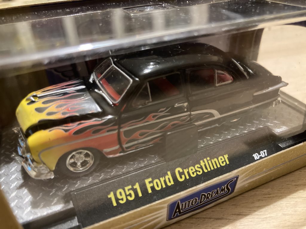 M2 Auto-Dreams  Ford Crestliner
