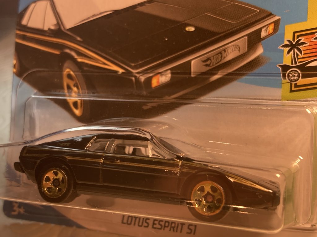Hot Wheels HW Exotics  Lotus Esprit S1