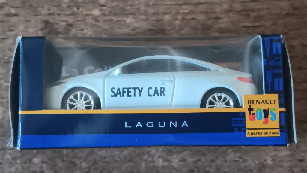 Norev 3 inchs  S/N 77 11 426 050 Renault Laguna Coupé