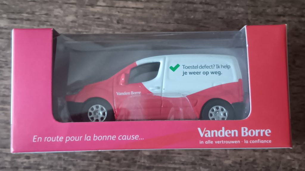 Norev 3 inchs  S/N 316550 Lot : PO2018/0145 Peugeot Partner II