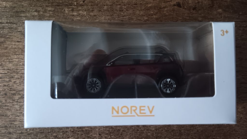Norev 3 inchs Renault 4 E-Tech Nicolas FORGET collection