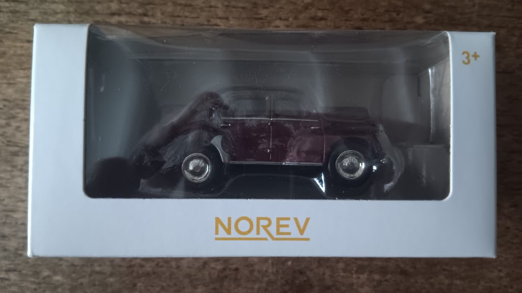 Norev 3 inchs Renault 4 CV Nicolas FORGET collection