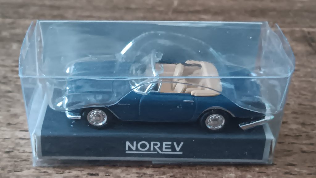 Norev 1/87ème  S/N 453004 Facel Vega II Cabriolet