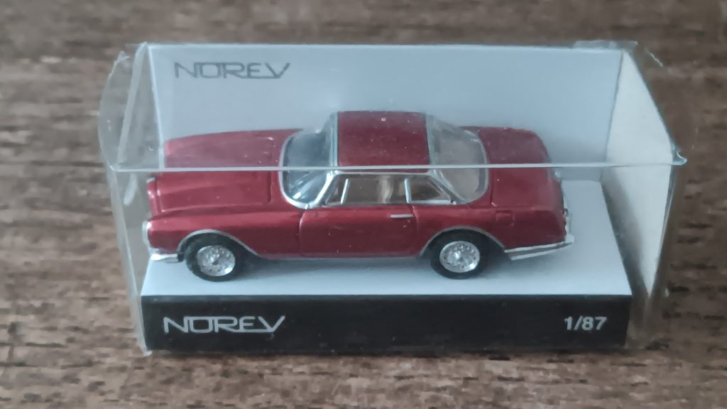 Norev 1/87ème  S/N 453000 Facel Vega II