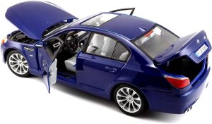 Maisto 1/18 Collection BMW M5 (2004)