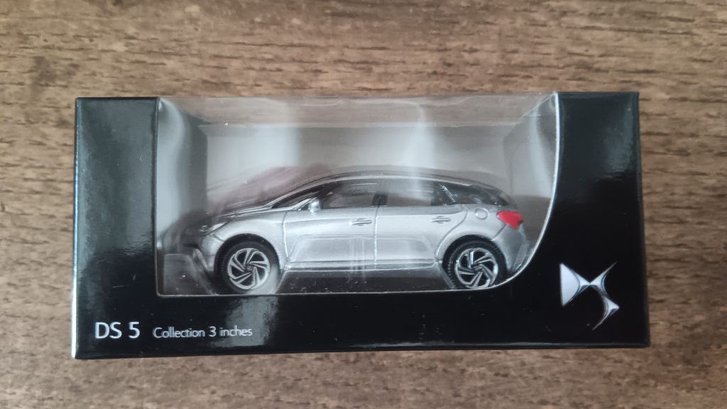 Norev 3 inchs  S/N AMC019484 Lot : 2014/0321 DS Automobiles DS5