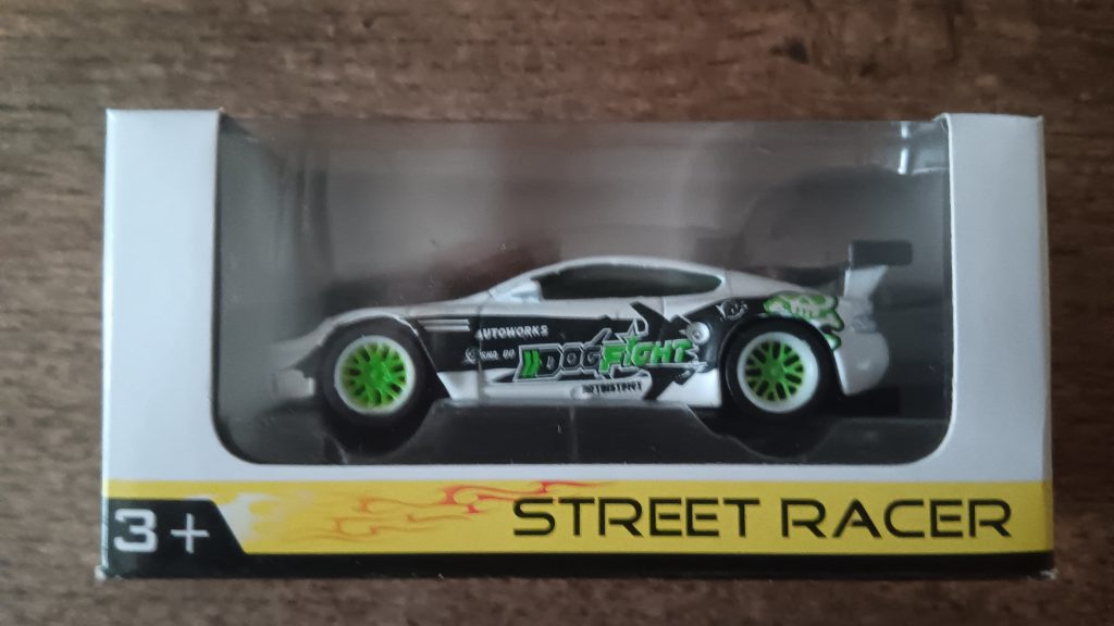 Norev 3 inchs  S/N 319101 Lot : PO 2014/0017#1 Aston Martin DBR9 GT1