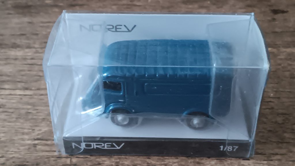 Norev 1/87ème Renault 1000 kg Nicolas FORGET collection