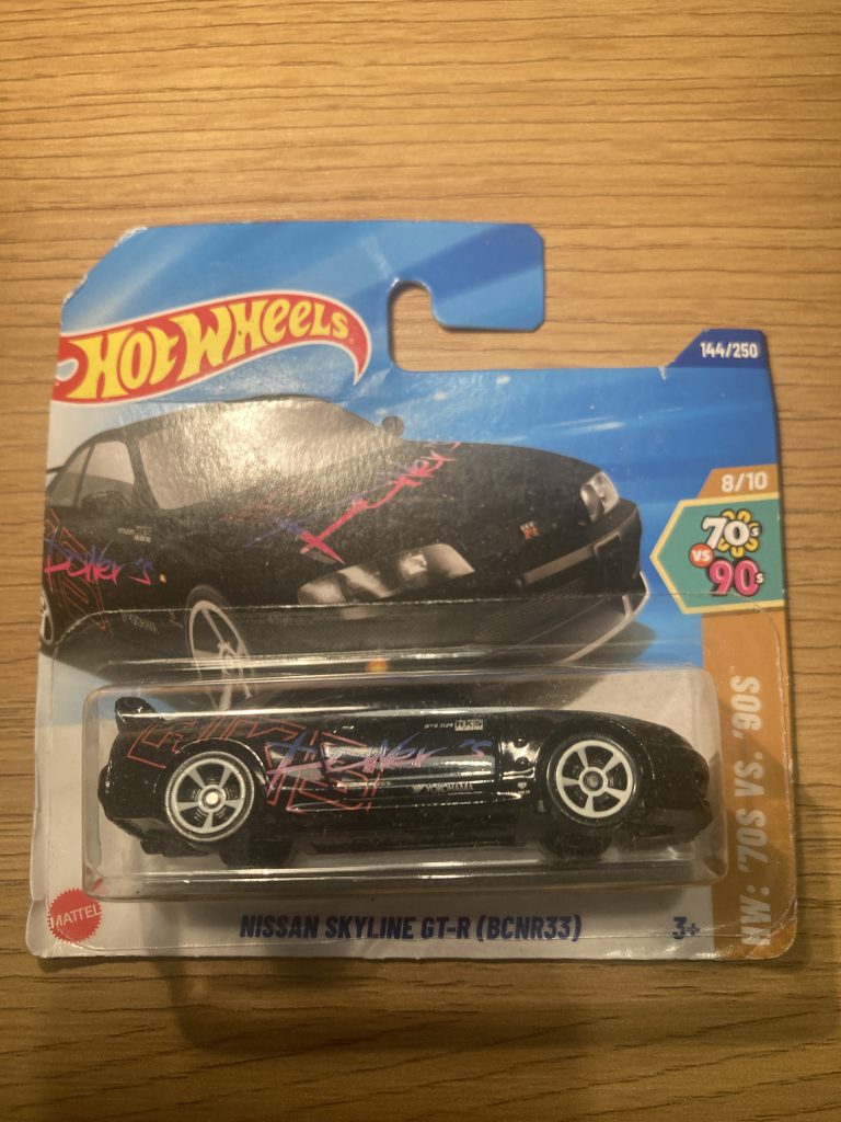 Hot Wheels ’70s vs ’90s Nissan Skyline GT-R BCNR33 fabiodipa collection