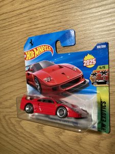 Hot Wheels HW Exotics Ferrari F40 Competizione