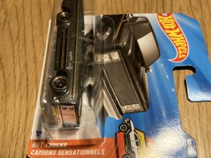 Hot Wheels HW Hot Trucks ‘83 Chevy Silverado