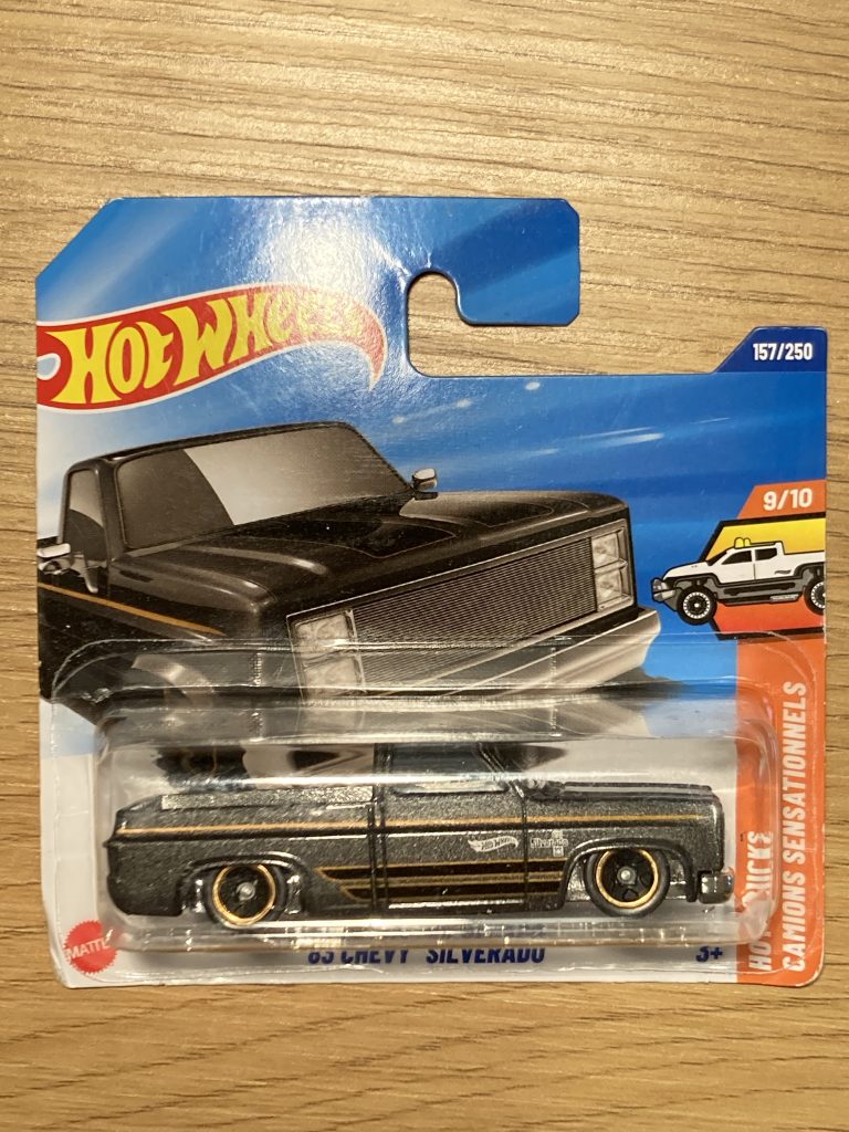 Hot Wheels HW Hot Trucks  ‘83 Chevy Silverado
