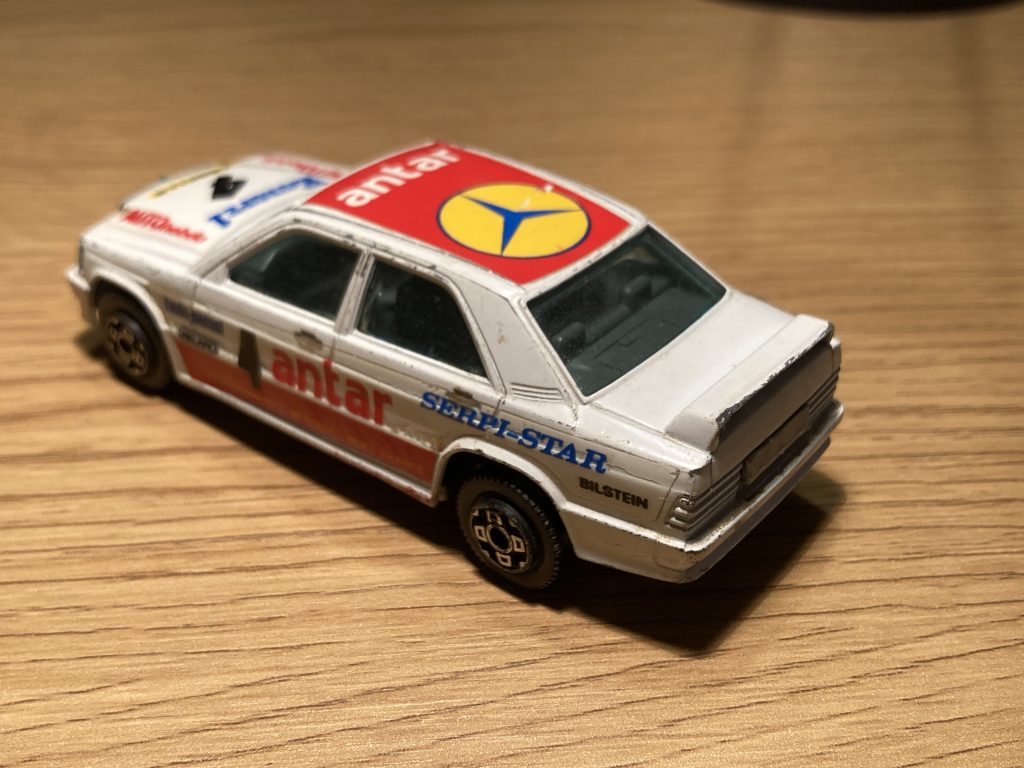 Bburago  Mercedes-Benz 190E
