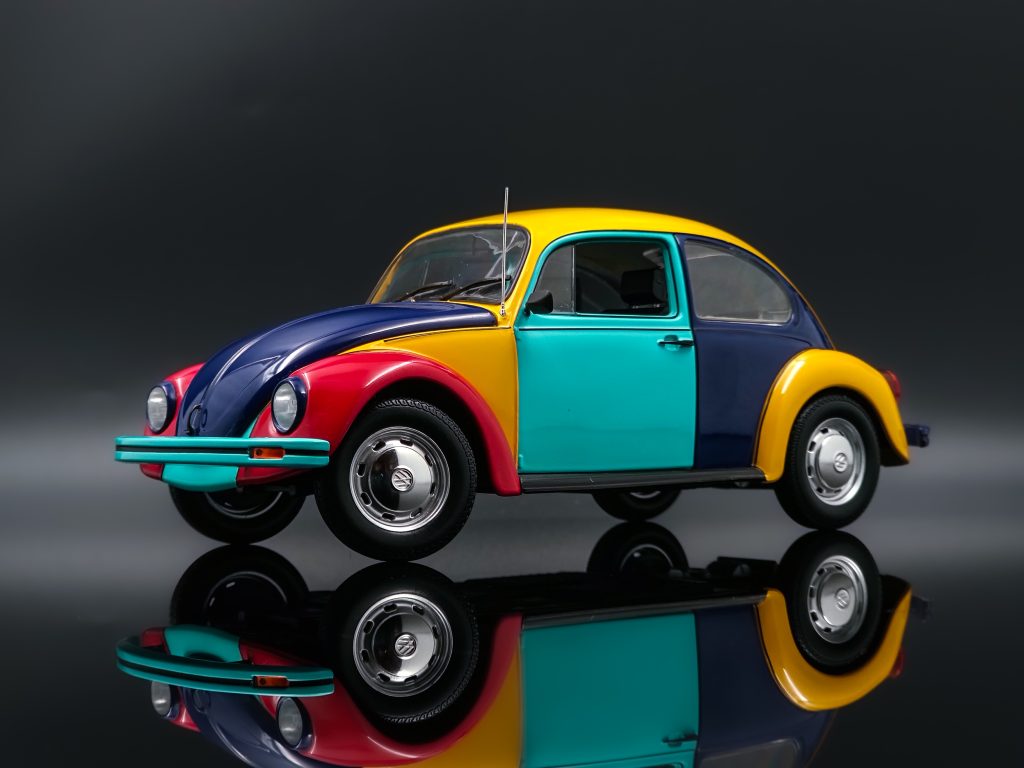 Minichamps 1/18 Volkswagen Beetle Harlekijn 1600i Jiten Akhiyania collection