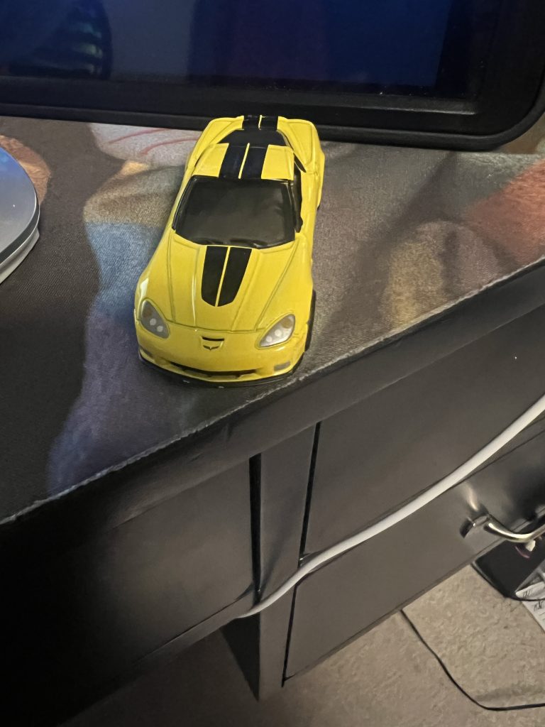 Johhny Lightning Chevrolet 2012 Corvette 427 Convertible Collectors Edition C6 Cody Thomas Pritchard collection