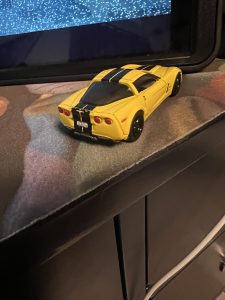 Johhny Lightning Chevrolet 2012 Corvette 427 Convertible Collectors Edition C6