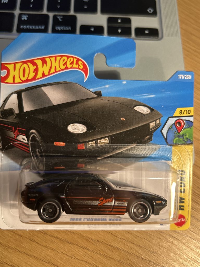 Hot Wheels HW Euro  1983 Porsche 928S